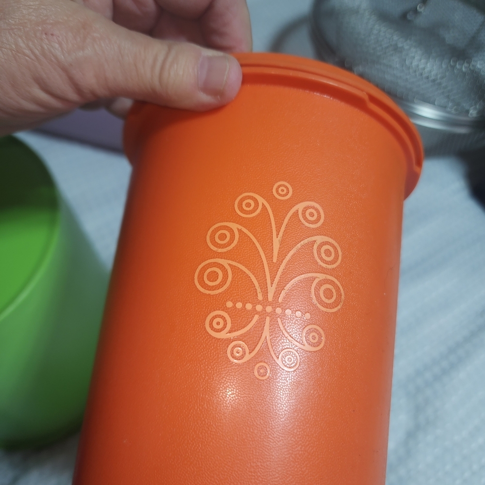 VINTAGE TUPPERWARE EUC SET OF 2 SERVALIER CANISTER ORANGE GREEN - Picture 6 of 9